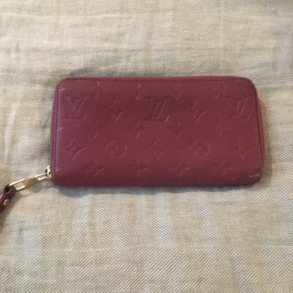 Authentic Louis Vuitton Empreinte Zip Wallet - Picture 2 of 6